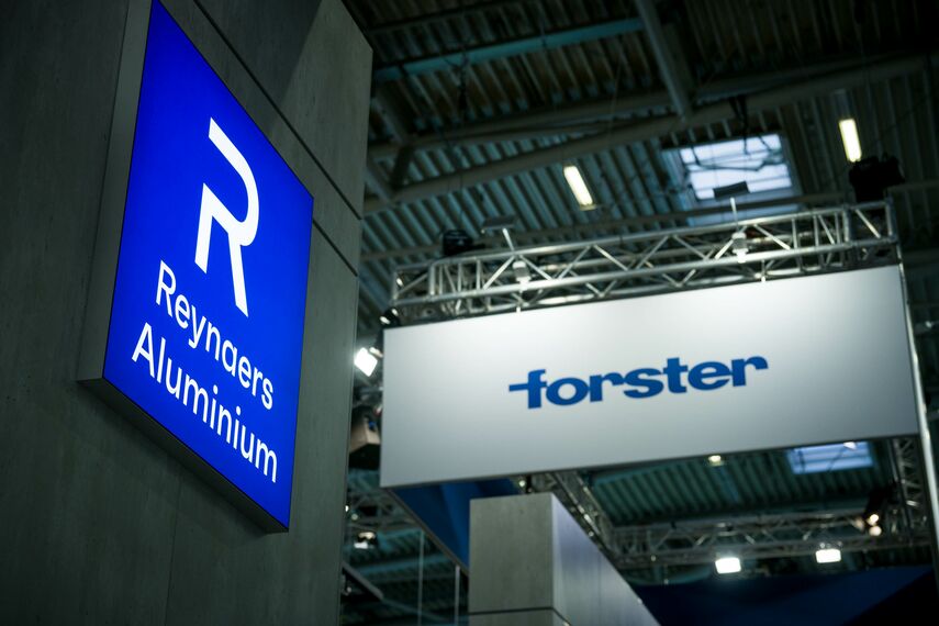 The Reynaers Aluminium and Forster logo.