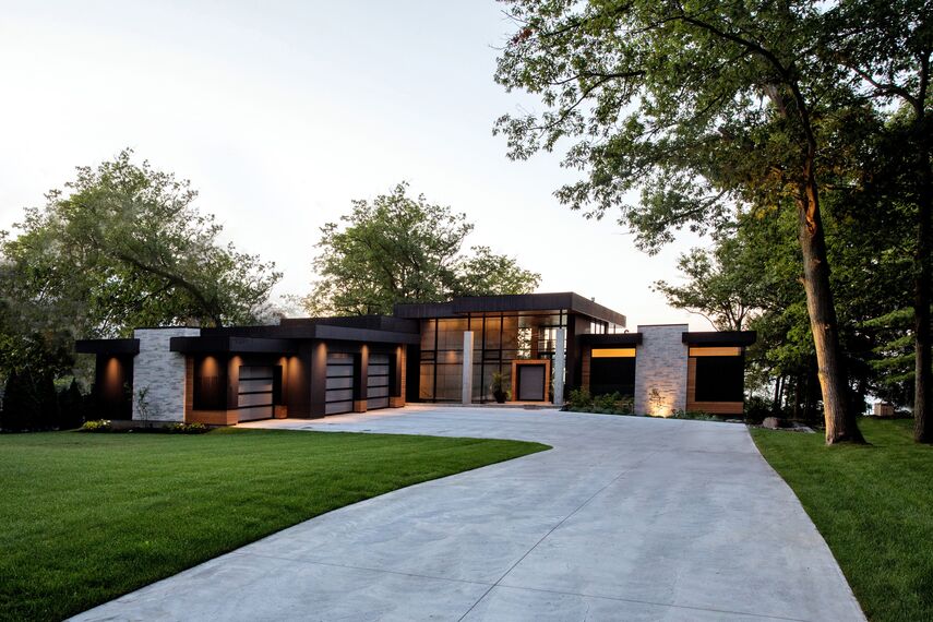 ConceptWall 50 Muros cortina, ConceptFolding 77 Puertas correderas y plegables, ConceptSystem 77 Ventanas y ConceptSystem 77 Puertas - House South Water Flats situado en Kempenfelt Bay, Canadá