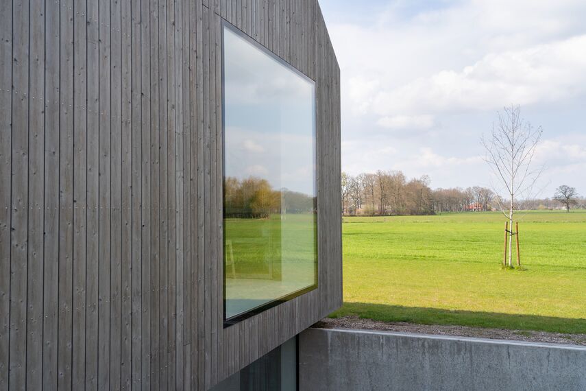 SlimLine 38 Puertas, ConceptPatio 130 Puertas correderas y plegables y ConceptSystem 77 Ventanas - Het Kleine Krikhaar situado en Geesteren, los Países Bajos
