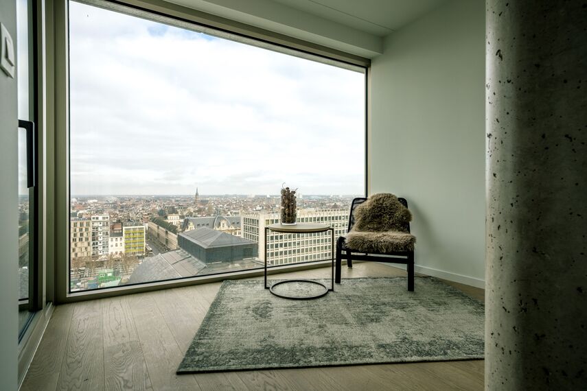 ConceptWall 60 Muros cortina y MasterLine 8 Ventanas - Antwerp Tower situado en Antwerp, Bélgica