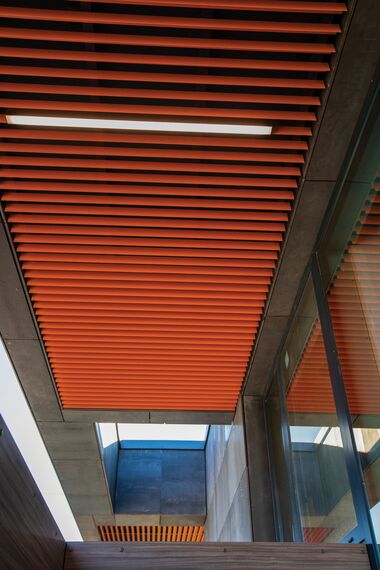 ConceptWall 50 Muros cortina, CS 77 Panel Door Puertas y ConceptSystem 77 Ventanas - Ruhouse situado en Sofia, Bulgarije