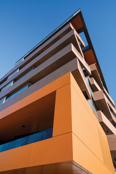 ConceptWall 50 Muros cortina, CS 77 Panel Door Puertas y ConceptSystem 77 Ventanas - Ruhouse situado en Sofia, Bulgarije