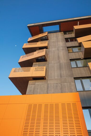 ConceptWall 50 Muros cortina, CS 77 Panel Door Puertas y ConceptSystem 77 Ventanas - Ruhouse situado en Sofia, Bulgarije