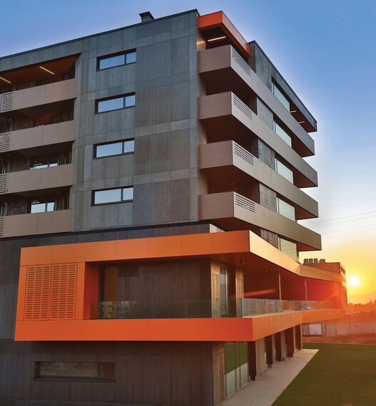 ConceptWall 50 Muros cortina, CS 77 Panel Door Puertas y ConceptSystem 77 Ventanas - Ruhouse situado en Sofia, Bulgarije