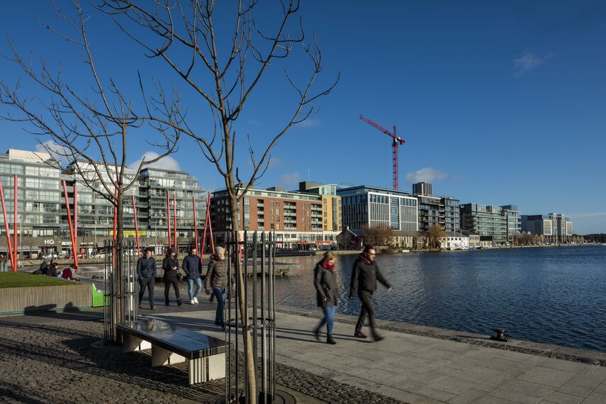 ConceptWall 50 Muros cortina y ConceptSystem 77 Puertas - The Reflector situado en Dublin, Irlanda