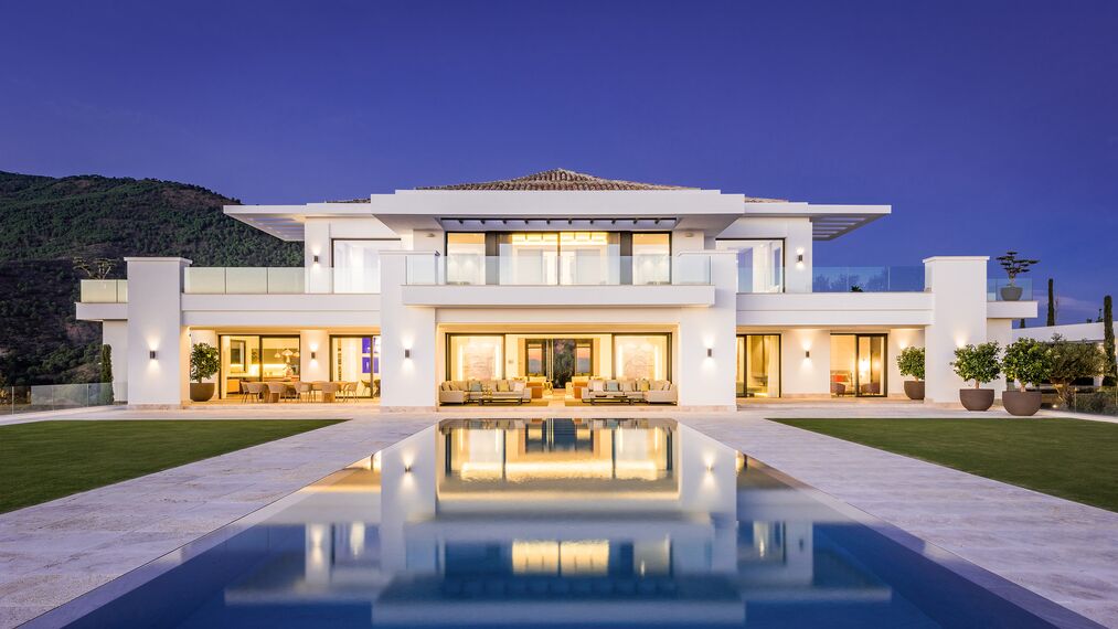 HiFinity Puertas correderas y plegables, ConceptSystem 77 Ventanas y EcoSystem 50 Ventanas - Heaven 11 situado en Marbella, España