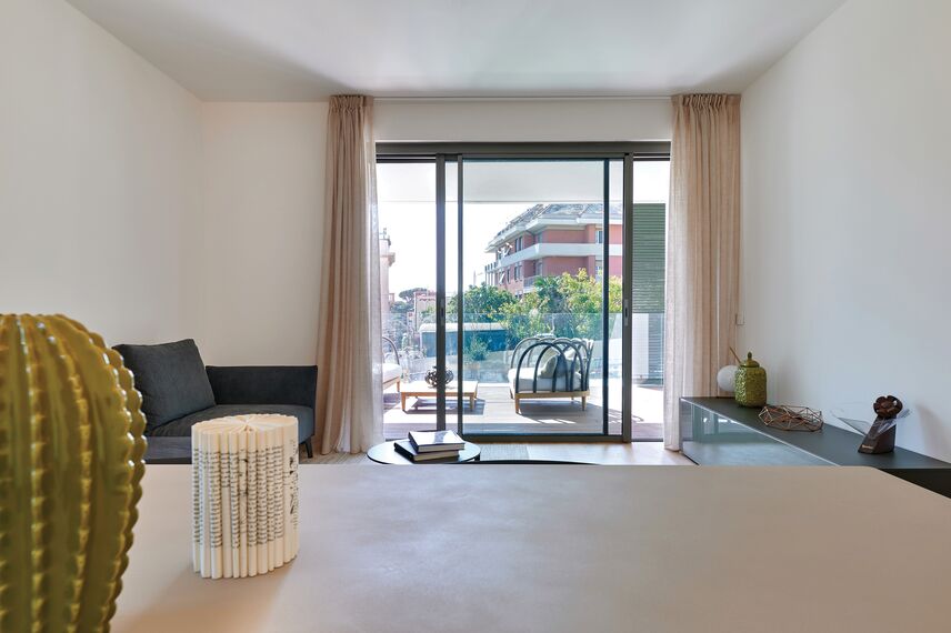 BriseSoleil 40 Protección solar, CS 77 Hidden Vent Ventanas y SlimPatio 68 Puertas correderas y plegables - Palazzo Arbà situado en Genoa, Italia
