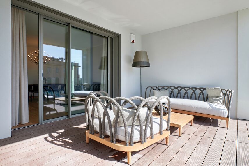 BriseSoleil 40 Protección solar, CS 77 Hidden Vent Ventanas y SlimPatio 68 Puertas correderas y plegables - Palazzo Arbà situado en Genoa, Italia