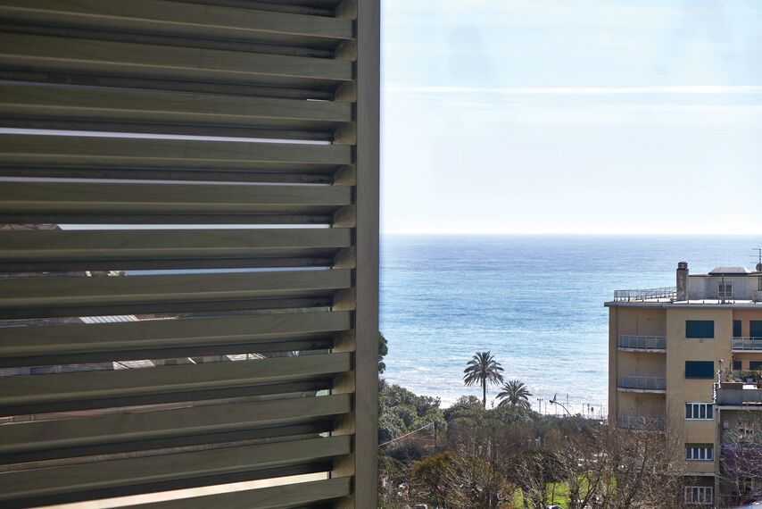 BriseSoleil 40 Protección solar, CS 77 Hidden Vent Ventanas y SlimPatio 68 Puertas correderas y plegables - Palazzo Arbà situado en Genoa, Italia