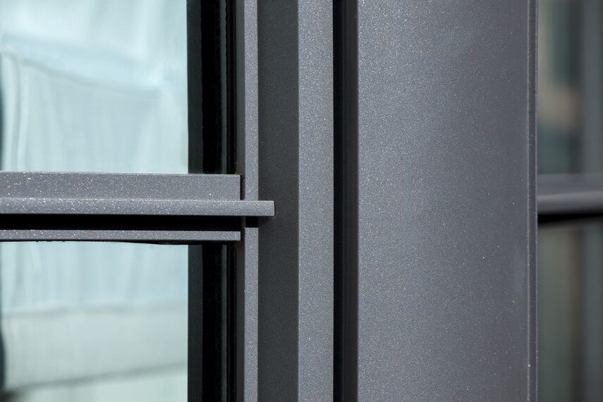 SlimLine 38 Ferro Ventanas - Villa Vivienda Particular San Roque situado enEspaña