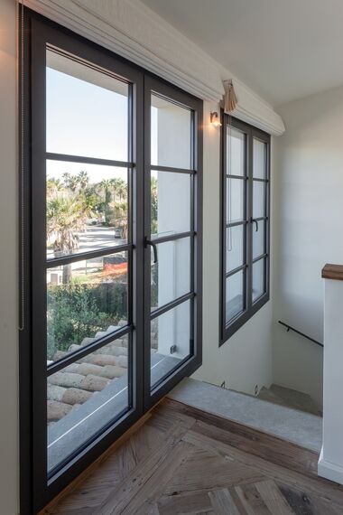 SlimLine 38 Ferro Ventanas - Villa Vivienda Particular San Roque situado enEspaña