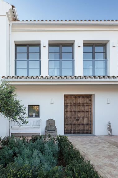 SlimLine 38 Ferro Ventanas - Villa Vivienda Particular San Roque situado enEspaña