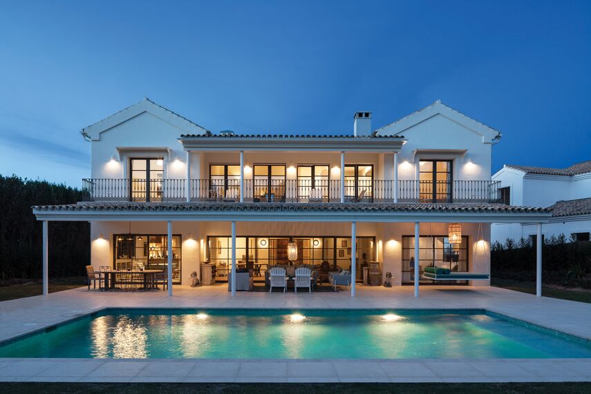 SlimLine 38 Ferro Ventanas - Villa Vivienda Particular San Roque situado enEspaña