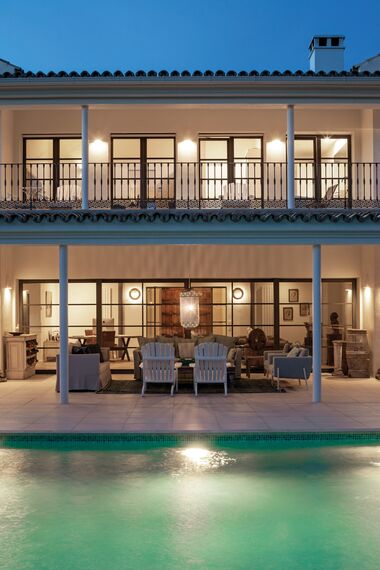 SlimLine 38 Ferro Ventanas - Villa Vivienda Particular San Roque situado enEspaña