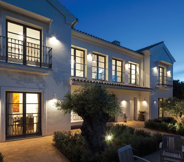 SlimLine 38 Ferro Ventanas - Villa Vivienda Particular San Roque situado enEspaña