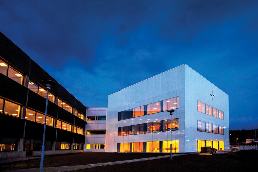 ConceptWall 50 Muros cortina - Polestar situado en Gothenburg, Suecia