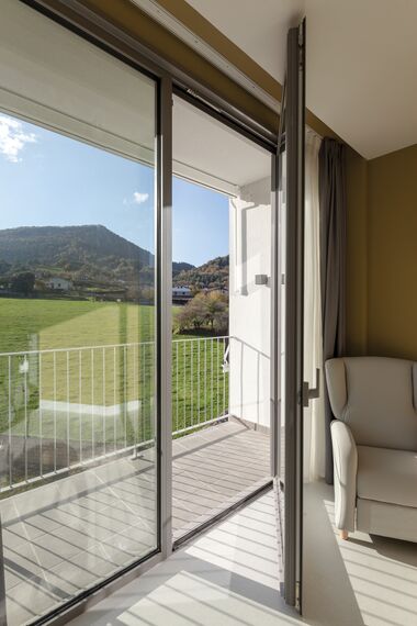 ConceptSystem 77 Puertas y CW 50-SC Muros cortina - Social housing Residencia Alday situado enEspaña