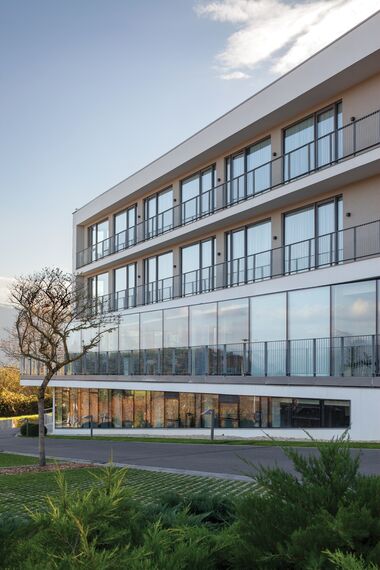 ConceptSystem 77 Puertas y CW 50-SC Muros cortina - Social housing Residencia Alday situado enEspaña