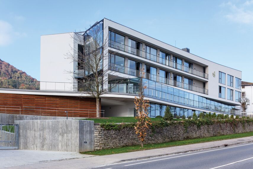 ConceptSystem 77 Puertas y CW 50-SC Muros cortina - Social housing Residencia Alday situado enEspaña