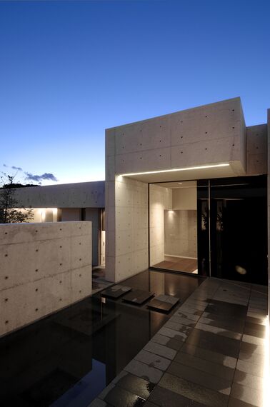 CS 68 Hidden Vent Ventanas - Concrete House situado en Madrid, España