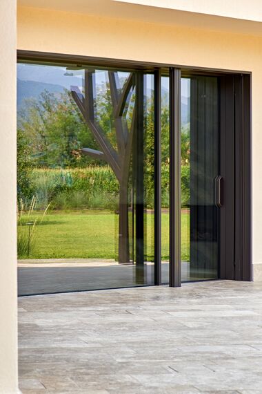 HiFinity Puertas correderas y plegables - House Villa Hi-Finity Bergamo situado en Bergamo, Italia