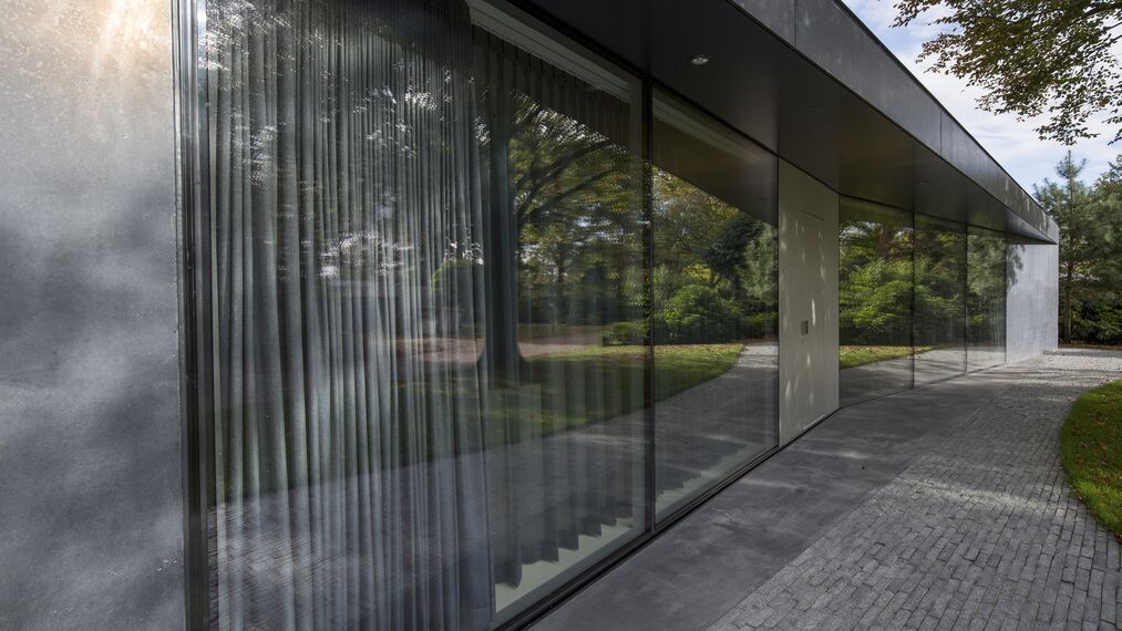 ConceptWall 50 Muros cortina - Villa X situado en Brabant, los Países Bajos