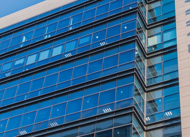 CS 86-HI (c) Sistemas cancelados y CW 50-HL Muros cortina - Business center Afi Business Park situado en Bucharest, Rumania