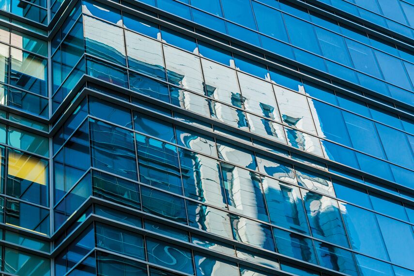 CS 86-HI (c) Sistemas cancelados y CW 50-HL Muros cortina - Business center Afi Business Park situado en Bucharest, Rumania