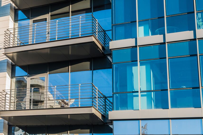 CS 86-HI (c) Sistemas cancelados y CW 50-HL Muros cortina - Business center Afi Business Park situado en Bucharest, Rumania