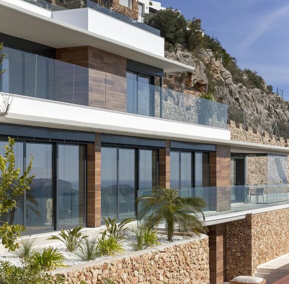 ConceptSystem 77 Ventanas - House Vivienda Particular situado en Alicante, España