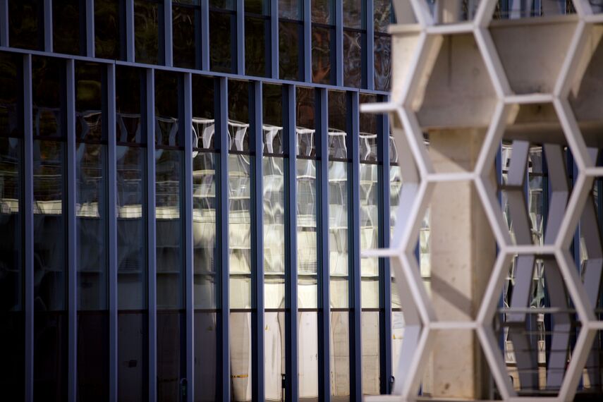 CI 45 Ventanas, ConceptSystem 77 Puertas, ConceptSystem 77 Ventanas y CW 50-HI Muros cortina - College/University National Centre  of Physical and Technological Sciences situado en Vilnius, Lituania