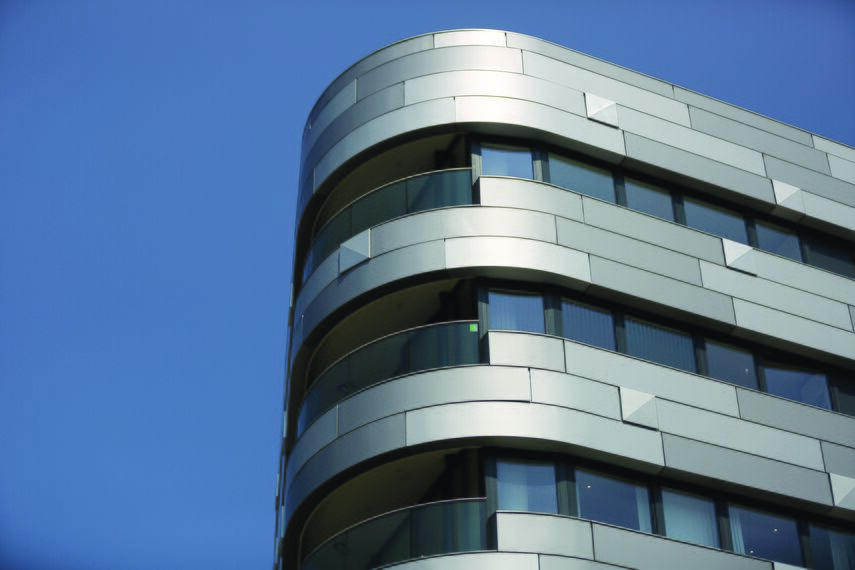 CS 86-HI (c) Sistemas cancelados, ConceptWall 50 Muros cortina, ConceptPatio 130 Puertas correderas y plegables, Vision 50 Puertas y ConceptSystem 77 Ventanas - Complejo de apartamentos Greenwich Square situado en London, Reino Unido