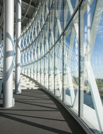 ConceptSystem 77 Ventanas y ConceptWall 50 Muros cortina - Barco One Campus situado en Kortrijk, Bélgica