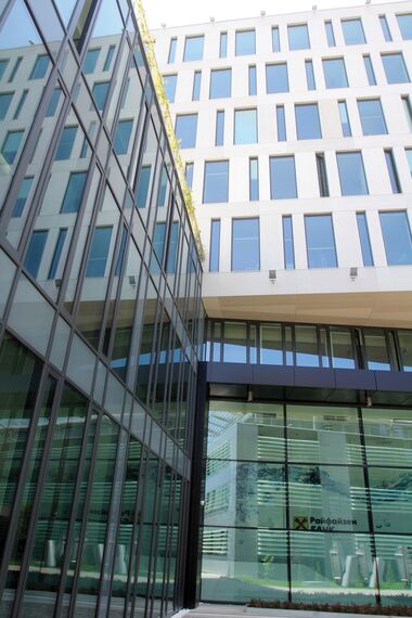 ConceptWall 50 Muros cortina, CW 60-SC Muros cortina y CS 77 Hidden Vent Ventanas - Office building Expo2000 situado en Sofia, Bulgarije