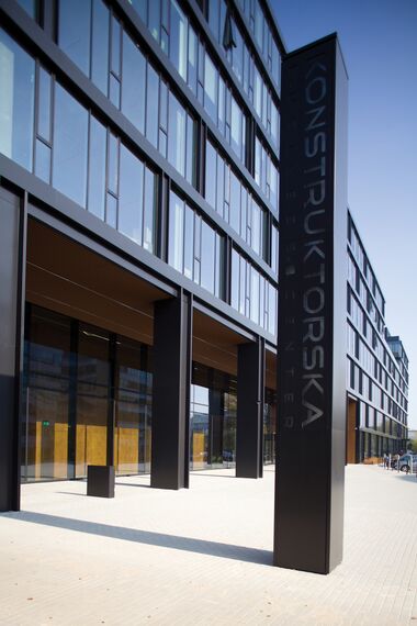 CW 50-HI Muros cortina - Konstruktorska Business Centre situado en Warsaw, Polonia