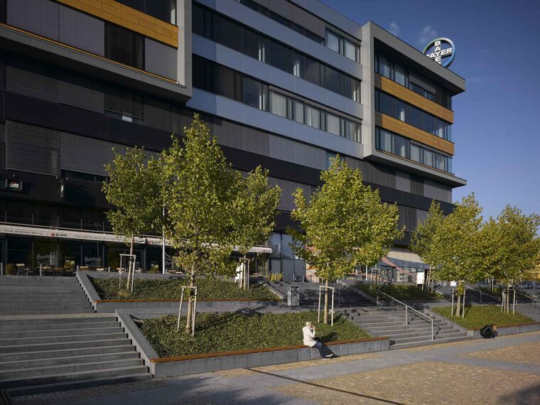 CS 86-HI (c) Sistemas cancelados y ConceptWall 50 Muros cortina - Západní mêsto (city west) Office Building situado en Prague, República Checa