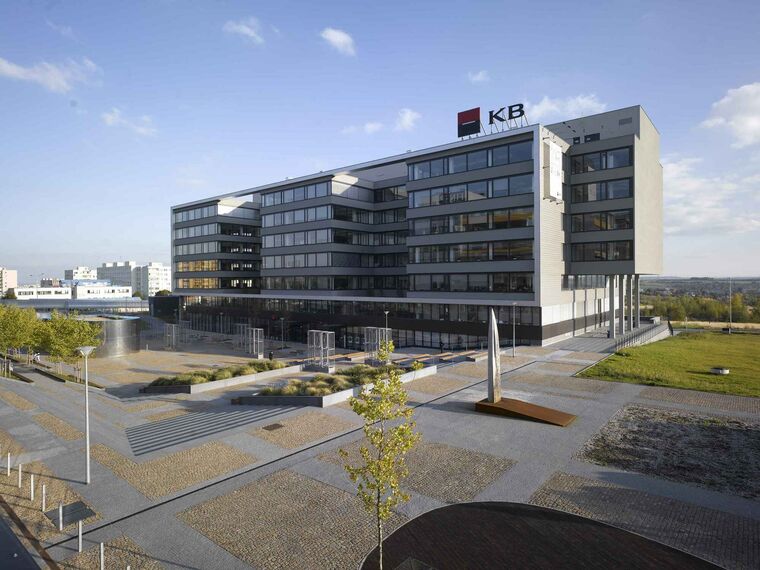 CS 86-HI (c) Sistemas cancelados y ConceptWall 50 Muros cortina - Západní mêsto (city west) Office Building situado en Prague, República Checa