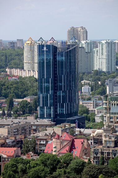 ConceptSystem 77 Puertas, ConceptWall 50 Muros cortina y ConceptSystem 77 Ventanas - 101 Tower situado en Kiev, Ucrania