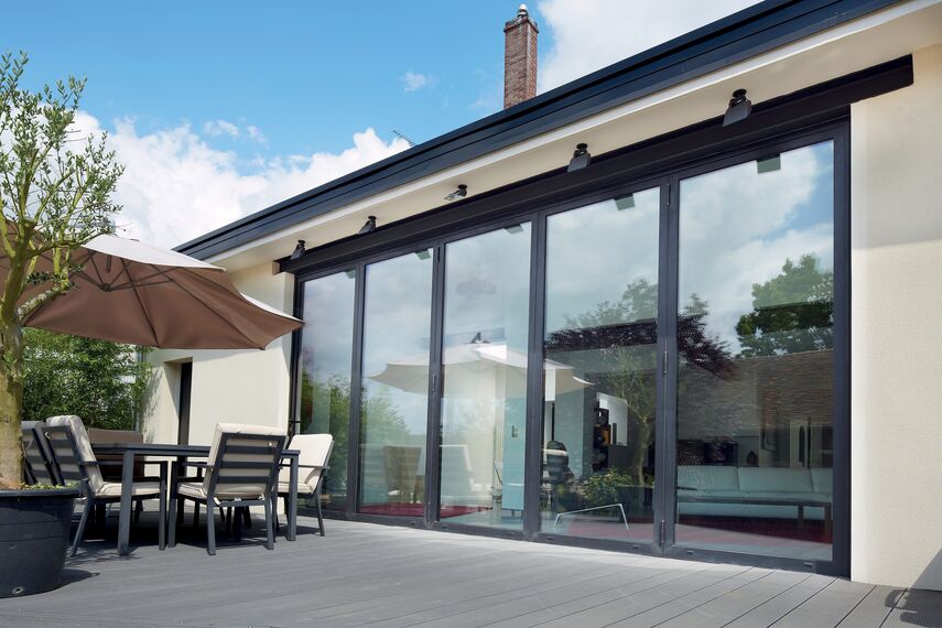 ConceptFolding 77 Puertas correderas y plegables - Private House Luzarches situado en Luzarches, Francia
