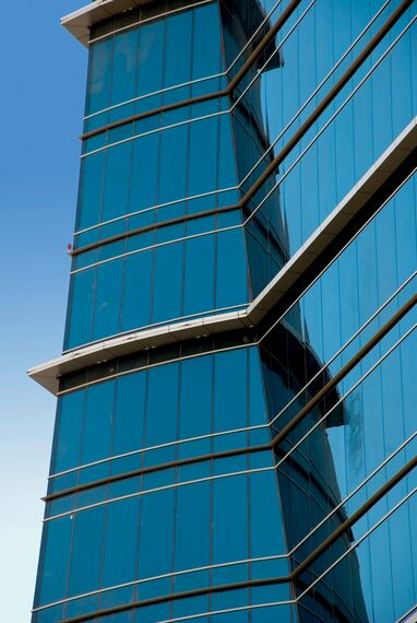 ConceptWall 50 Muros cortina - Office building Platinum Tower situado en Seef Area, Bahrein