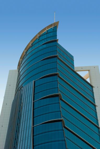 ConceptWall 50 Muros cortina - Office building Platinum Tower situado en Seef Area, Bahrein