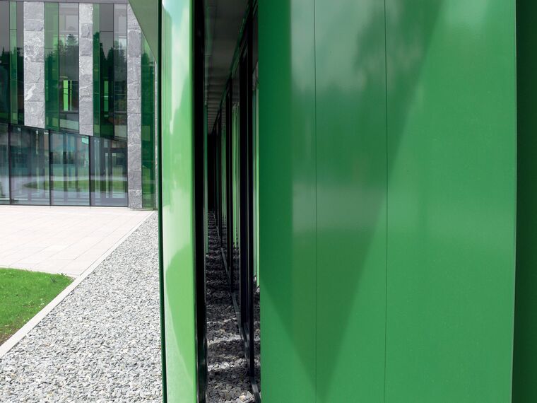 BriseSoleil 100 Protección solar - Breitenwang Community Centre situado en Breitenwang, Austria