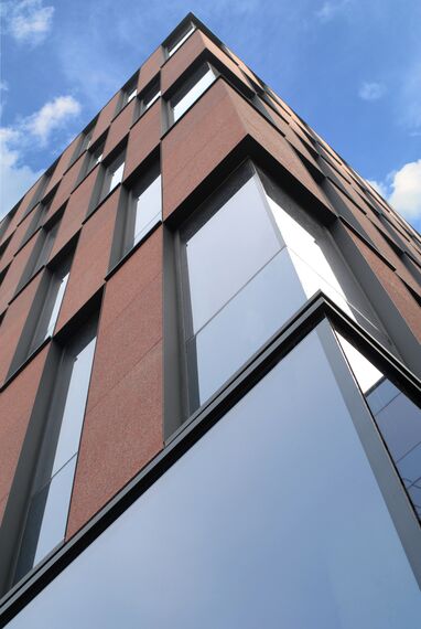 ConceptWall 60 Muros cortina - Tiensevest Office Complex situado en Leuven, Bélgica