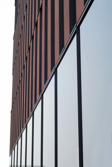 ConceptWall 60 Muros cortina - Tiensevest Office Complex situado en Leuven, Bélgica