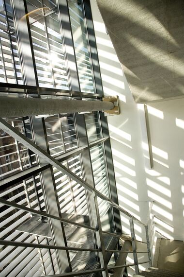 BriseSoleil 100 Protección solar y ConceptWall 50 Muros cortina - 't Rabot situado en Gent, Bélgica