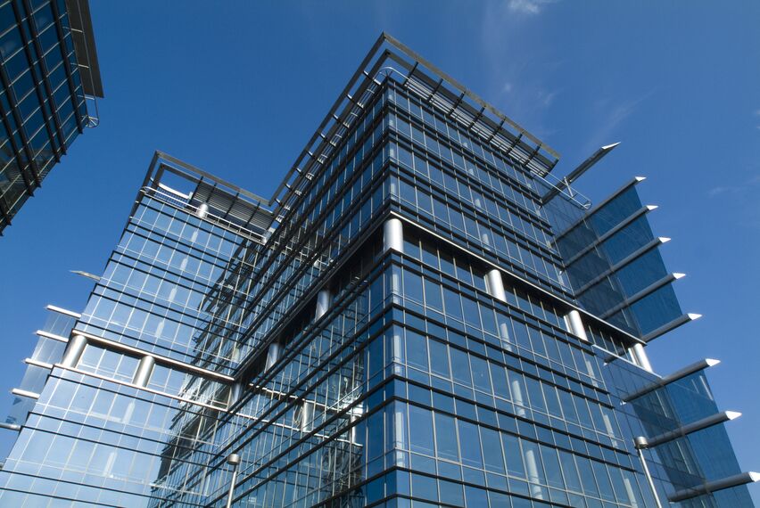 ConceptWall 50 Muros cortina - Marynarska Business Park situado en Warsaw, Polonia
