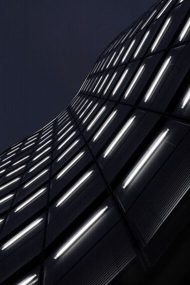 BriseSoleil 100 Protección solar y ConceptWall 50 Muros cortina - Arkady Wrocławskie situado en Wrocław, Polonia