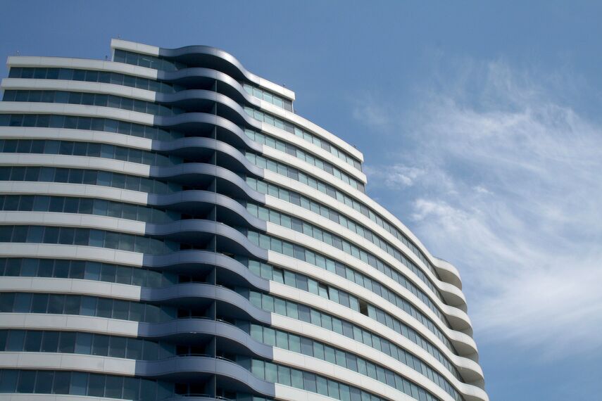 ConceptSystem 77 Puertas y ConceptSystem 77 Ventanas - Complejo de apartamentos White Sails situado en Odessa, Ucrania