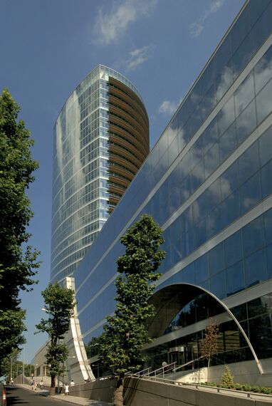 ConceptWall 86 Muros cortina y ConceptWall 50 Muros cortina - Levent Kanyon situado en Istanbul, Turquía