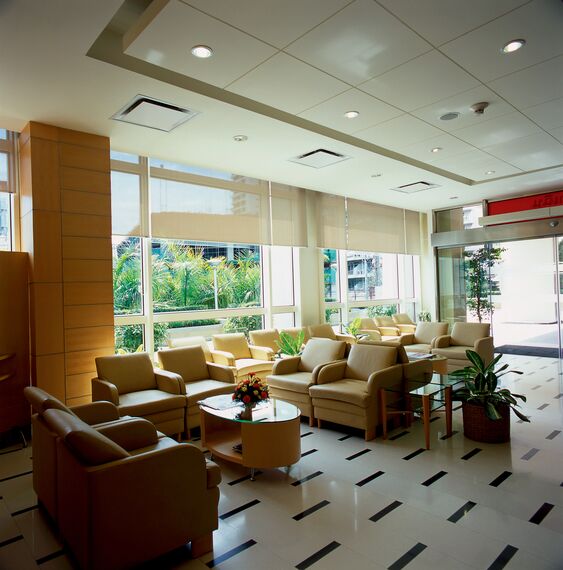 ConceptWall 50 Muros cortina - Samitivej Sukhumvit Hospital situado en Bangkok, Tailandia